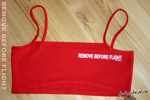 Mini-Top Remove before flight imprim� blanc sur fond rouge